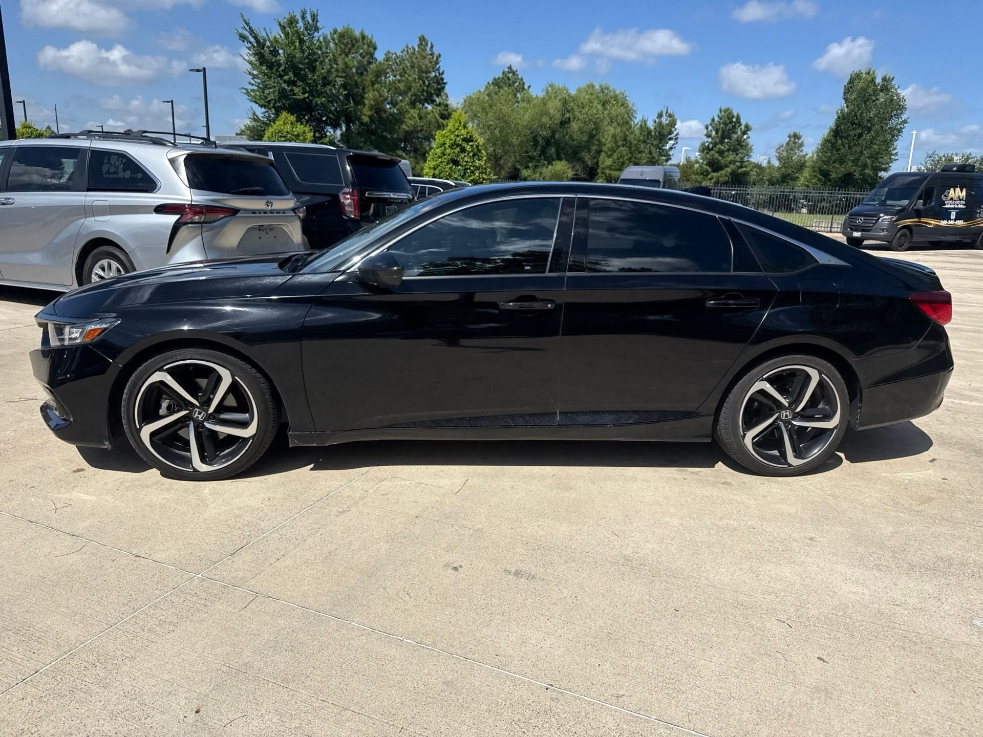 Used 2022 Crystal Black Pearl Honda Sport image 7