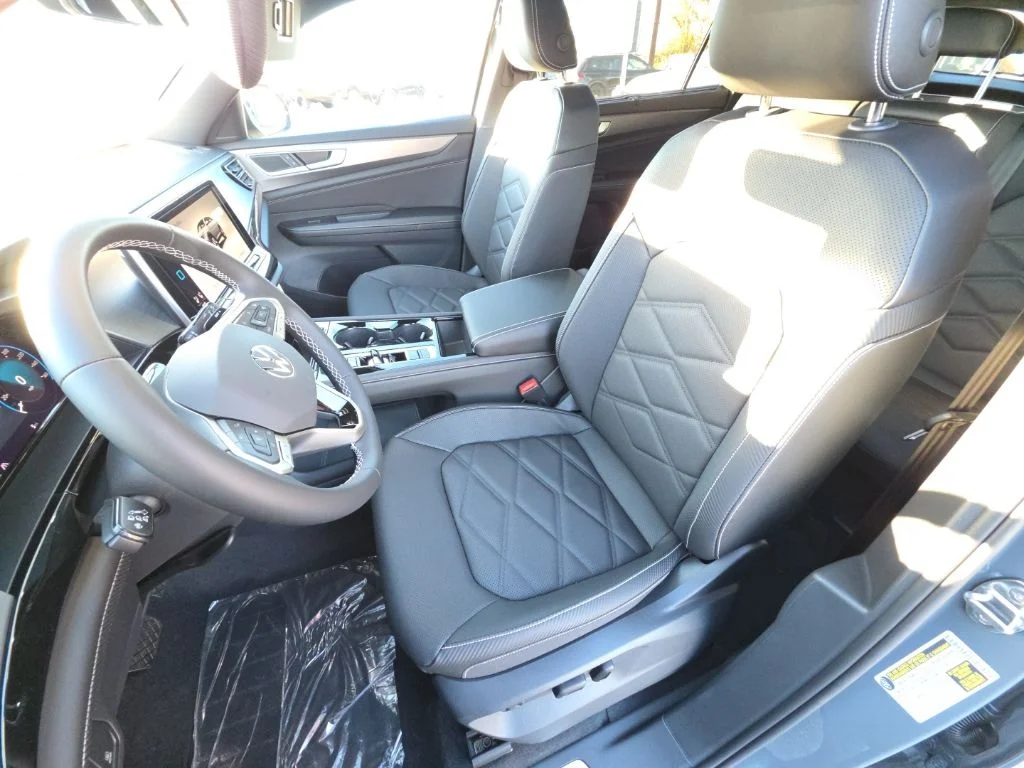 2026 Volkswagen Atlas Cross Sport SE w/Tech - Photo 13