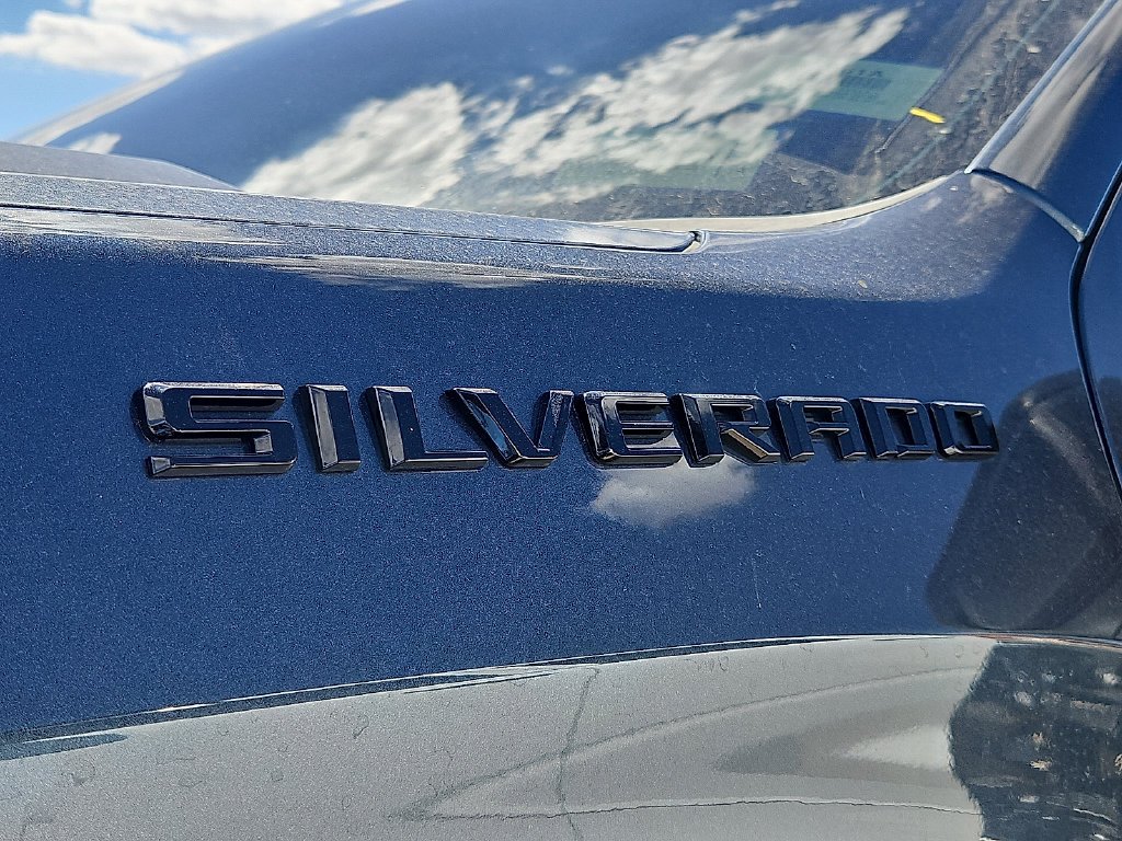 Used 2021 Gray Chevrolet Custom image 5