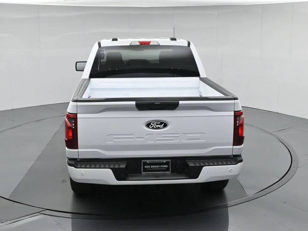 New 2026 White Ford XLT image 43