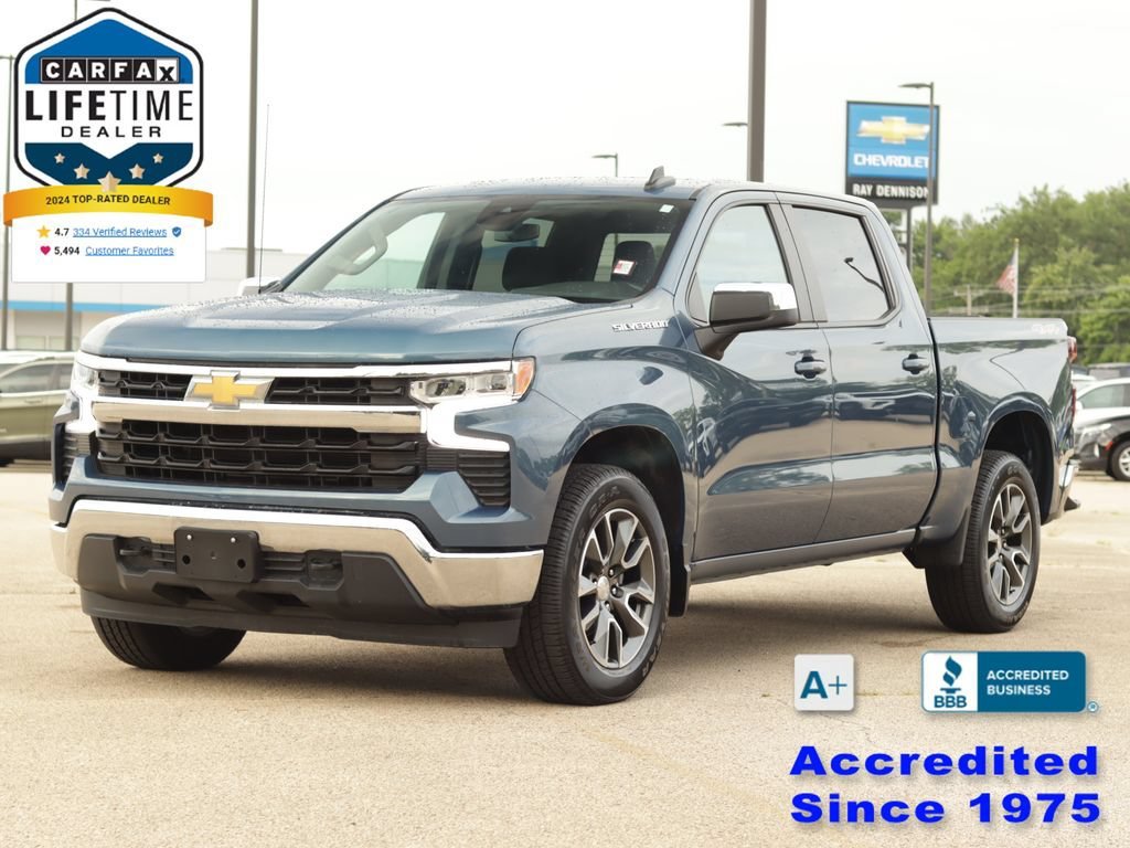 Used 2024 Lakeshore Blue Metallic Chevrolet LT (2FL) image 3