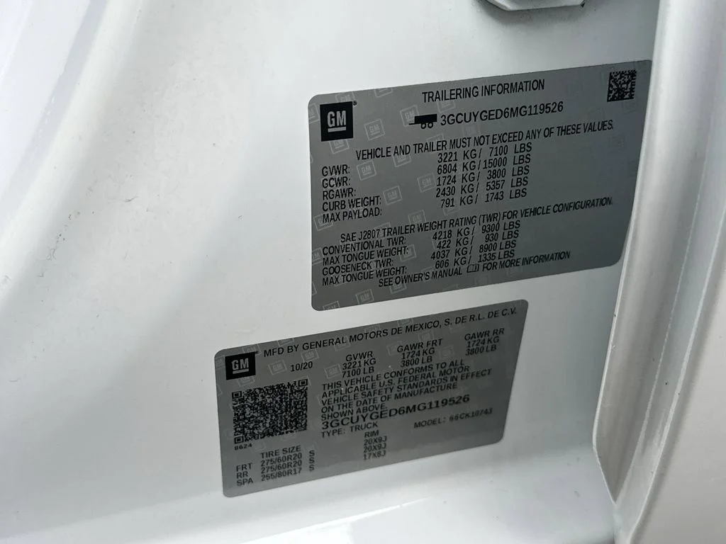 Used 2021 White Chevrolet LTZ image 26