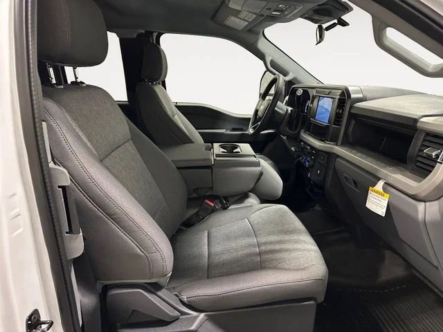 New 2026 Oxford White Ford XL image 15