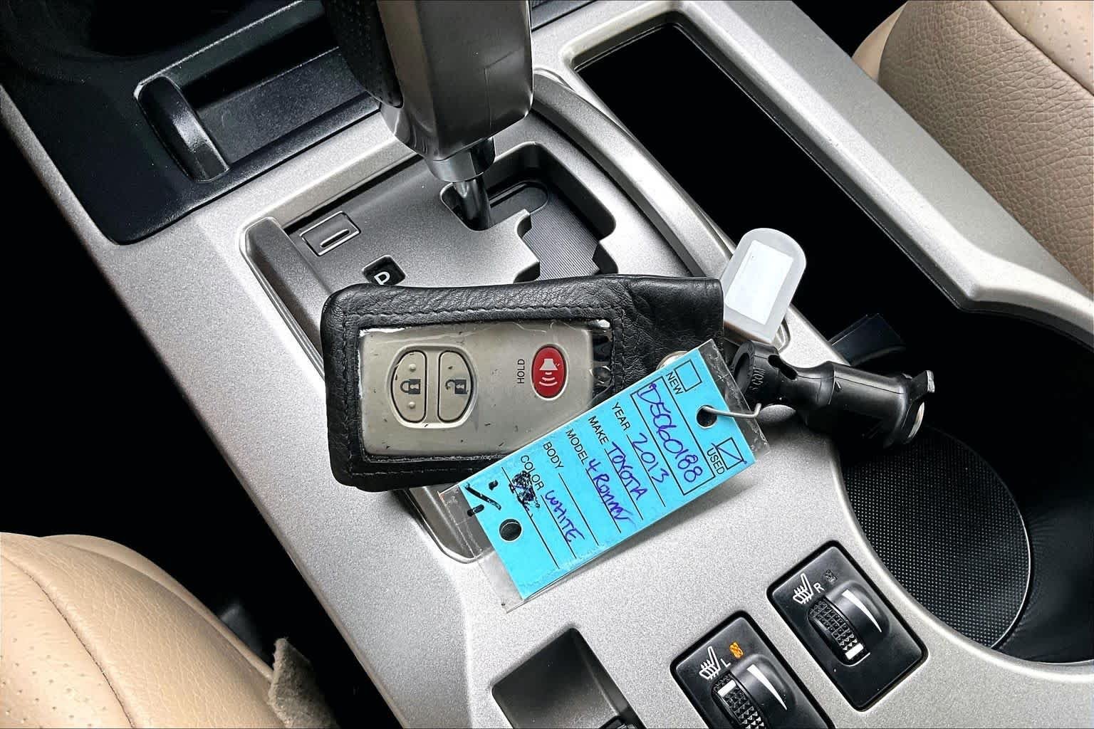 Used 2013 Blizzard Pearl Metallic Toyota Limited image 15