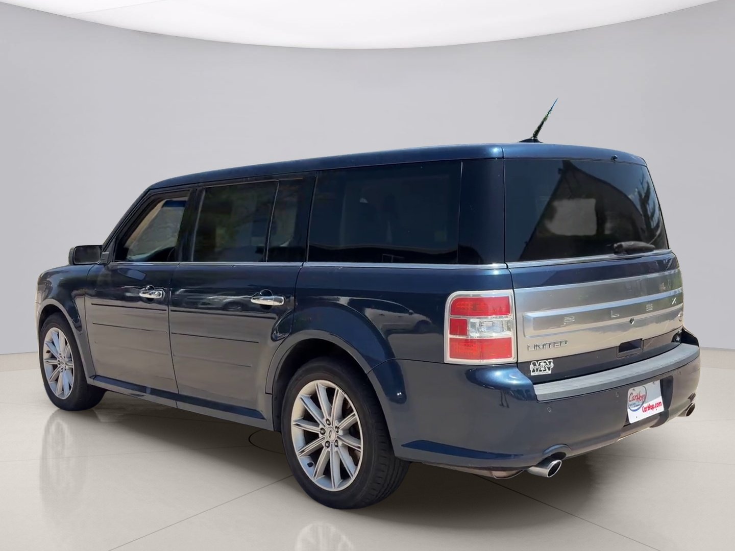 Used 2017 Blue Ford LIMITED image 3