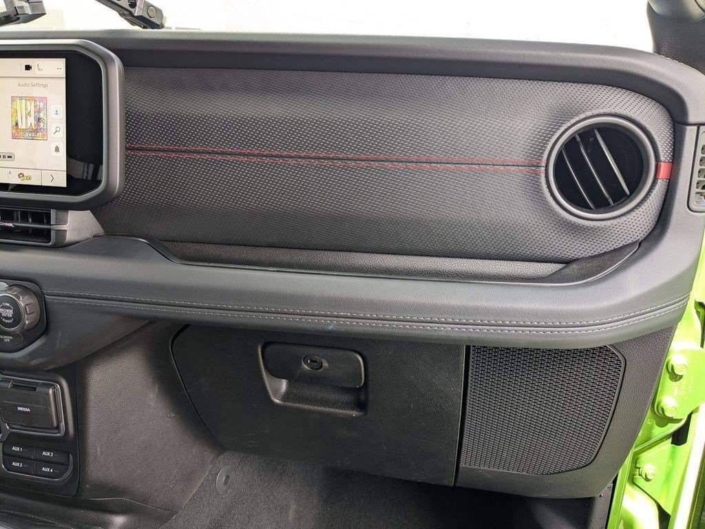 Used 2025 Mojito Clearcoat Jeep Rubicon image 30