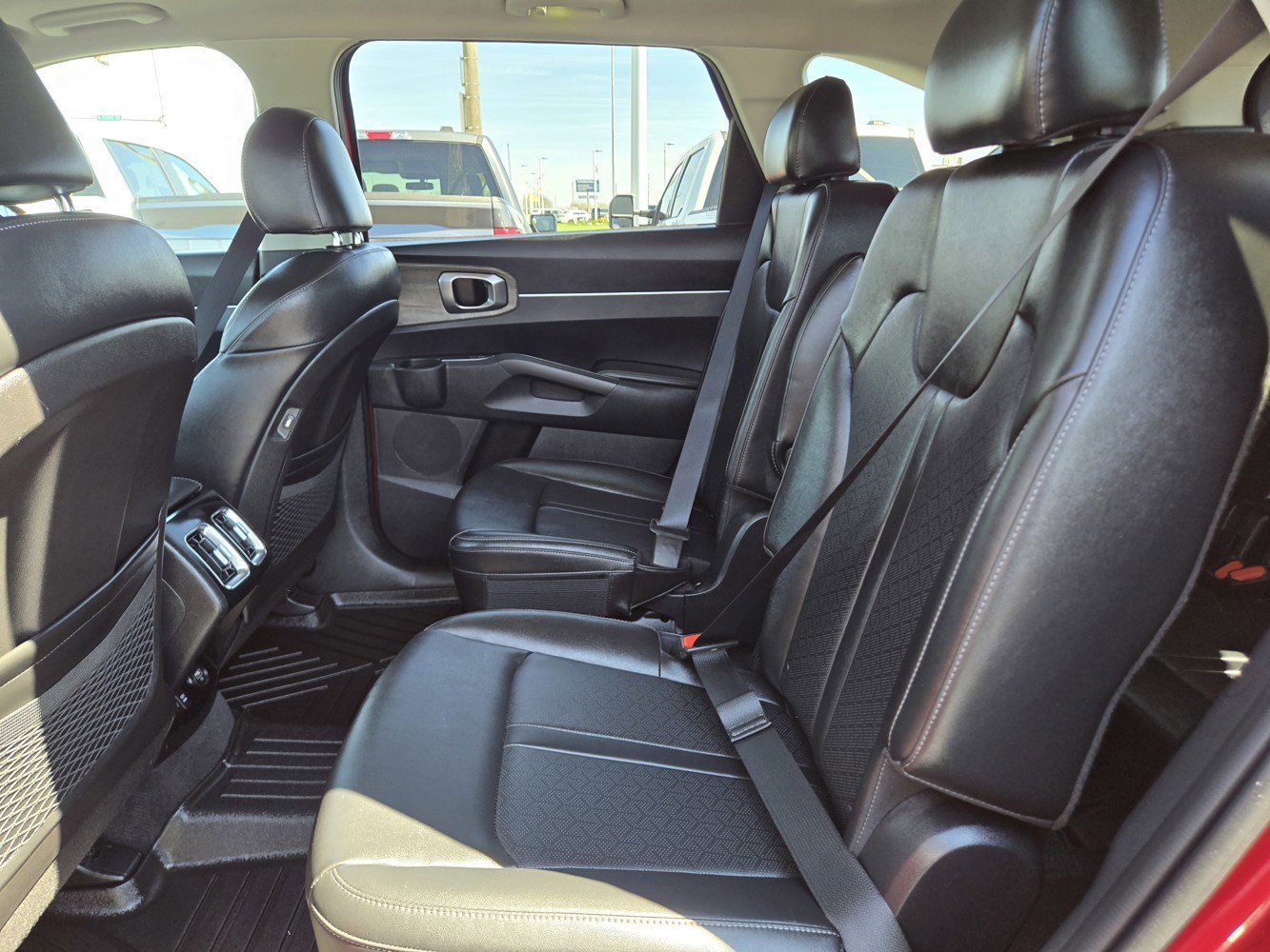 Used 2022 Passion Red Tintcoat Kia X-Line EX image 29