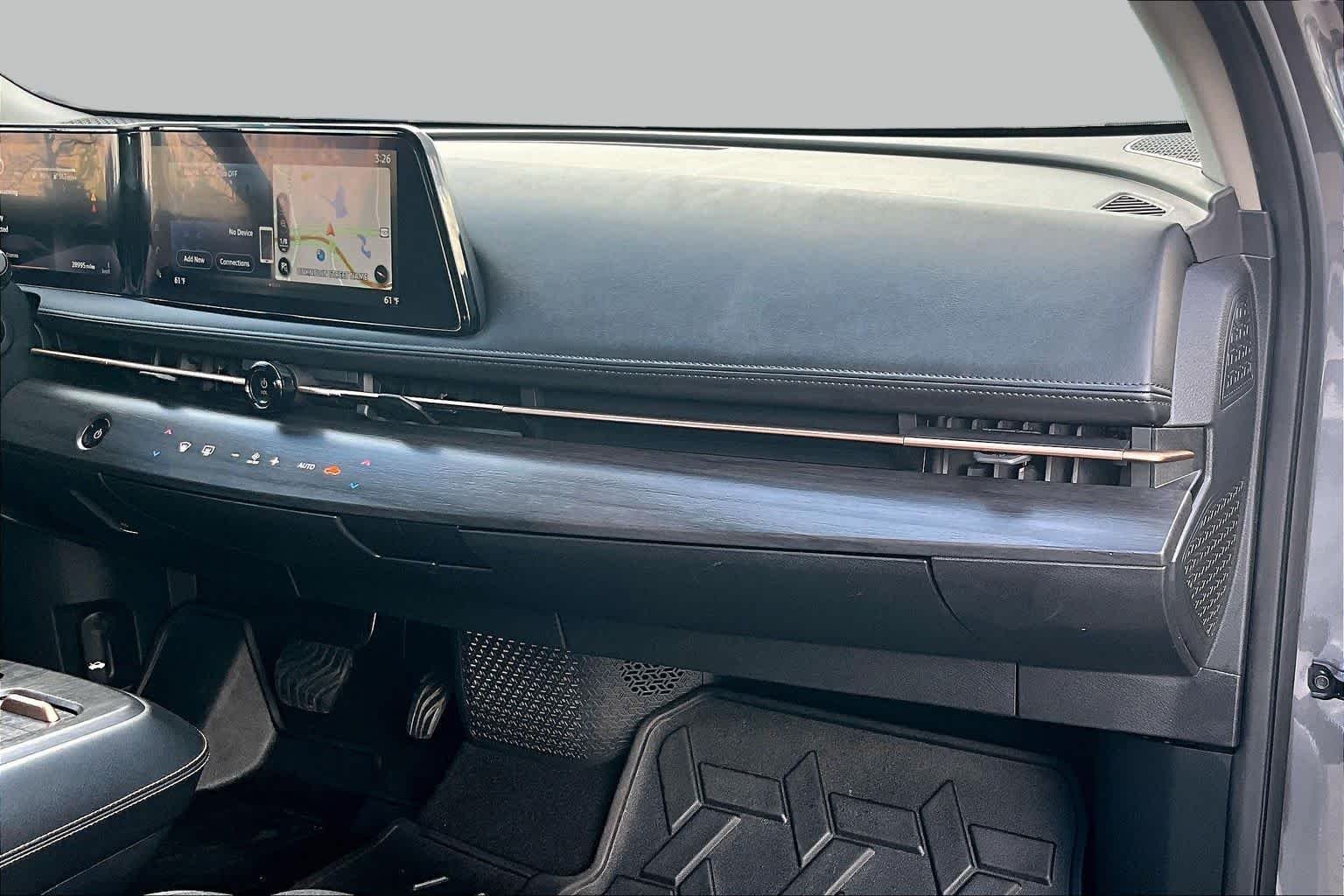 Used 2023 Gun Metallic Nissan VENTURE+ image 18