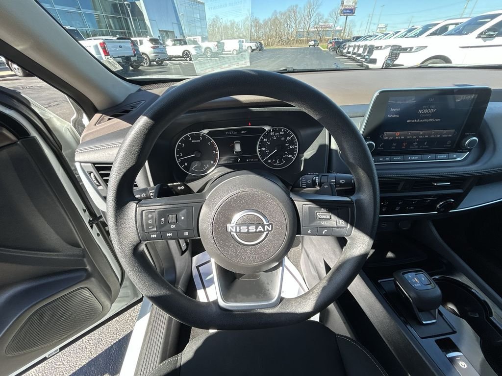 Used 2023 White Nissan S image 20