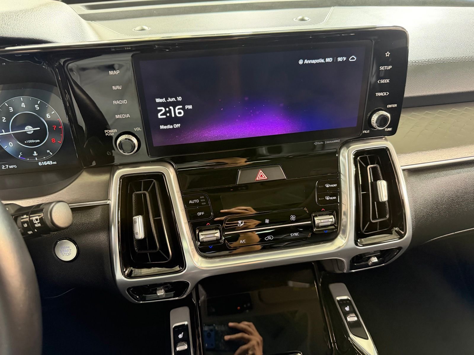 Used 2023 Silver Kia SX image 5