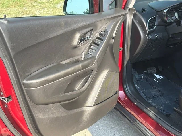 Used 2022 Red Chevrolet LT image 18