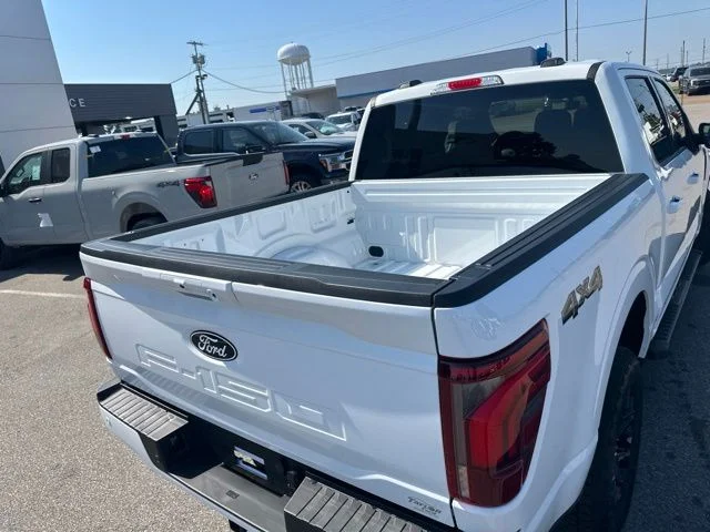 New 2026 Oxford White Ford Lariat® image 23