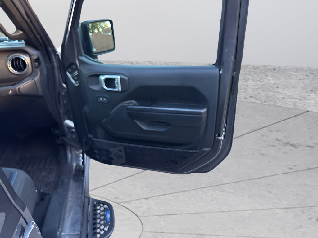 Used 2023 Gray Jeep Rubicon 4xe image 47