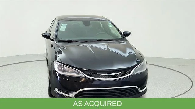 Used 2015 Black Chrysler Limited image 2