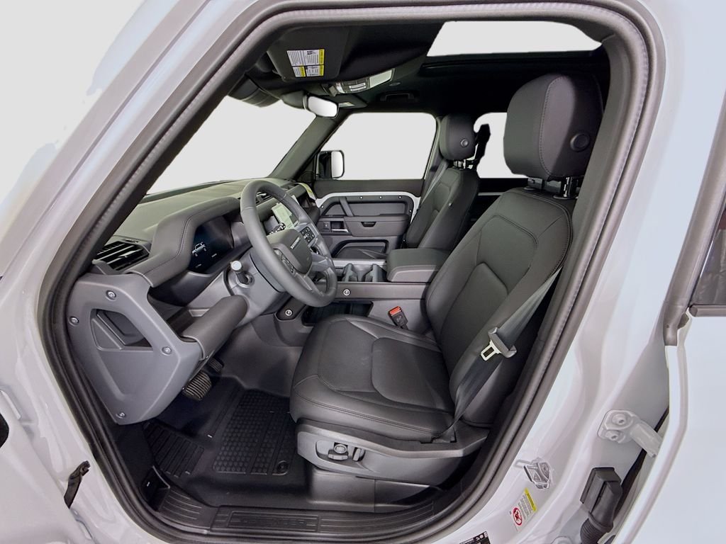 Used 2026 Fuji White Land Rover S image 21