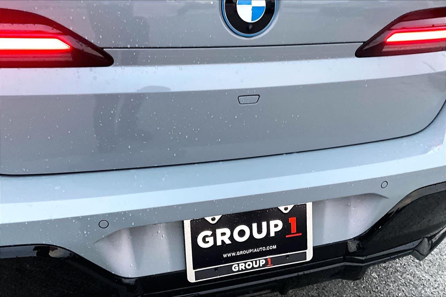 2025 BMW i7 50 - Photo 9