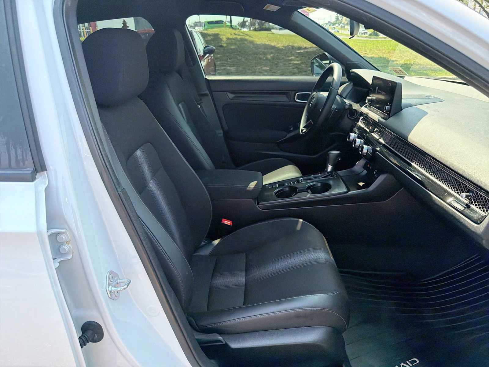 2024 Honda Civic Hatchback Sport - Photo 15