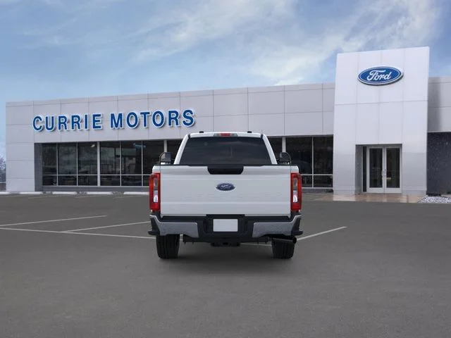 New 2026 Oxford White Ford XLT image 5