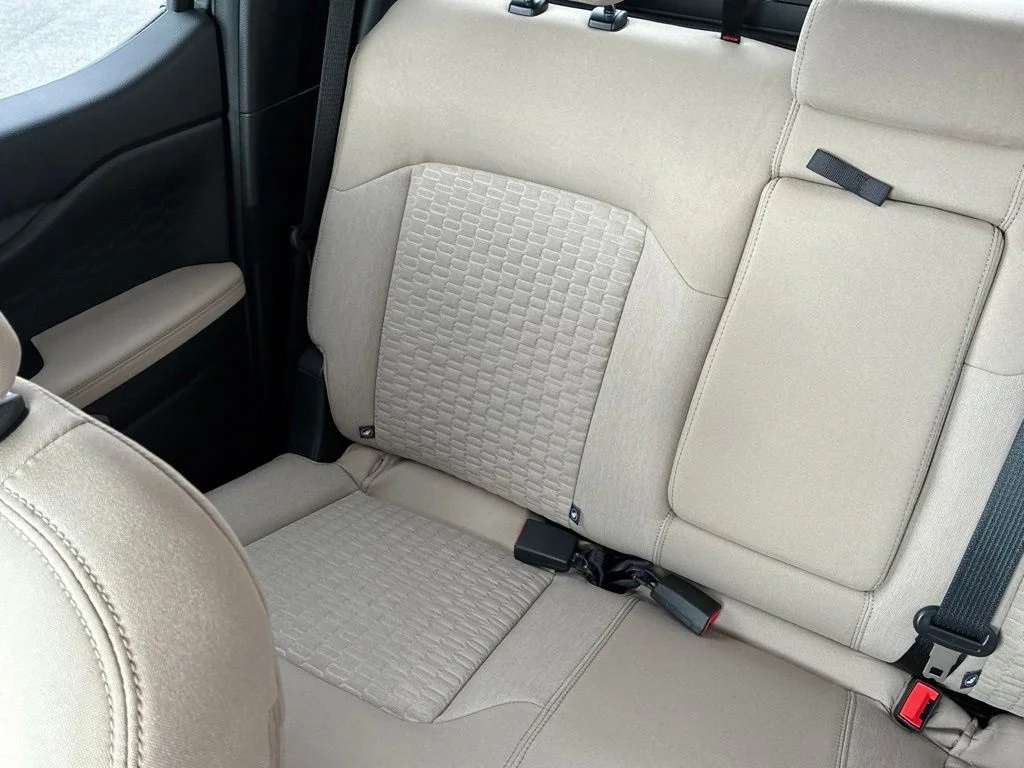 Used 2025 Gray Ford XLT image 13