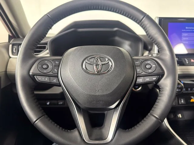 Certified Used 2025 Pearl Toyota XLE Premium image 18