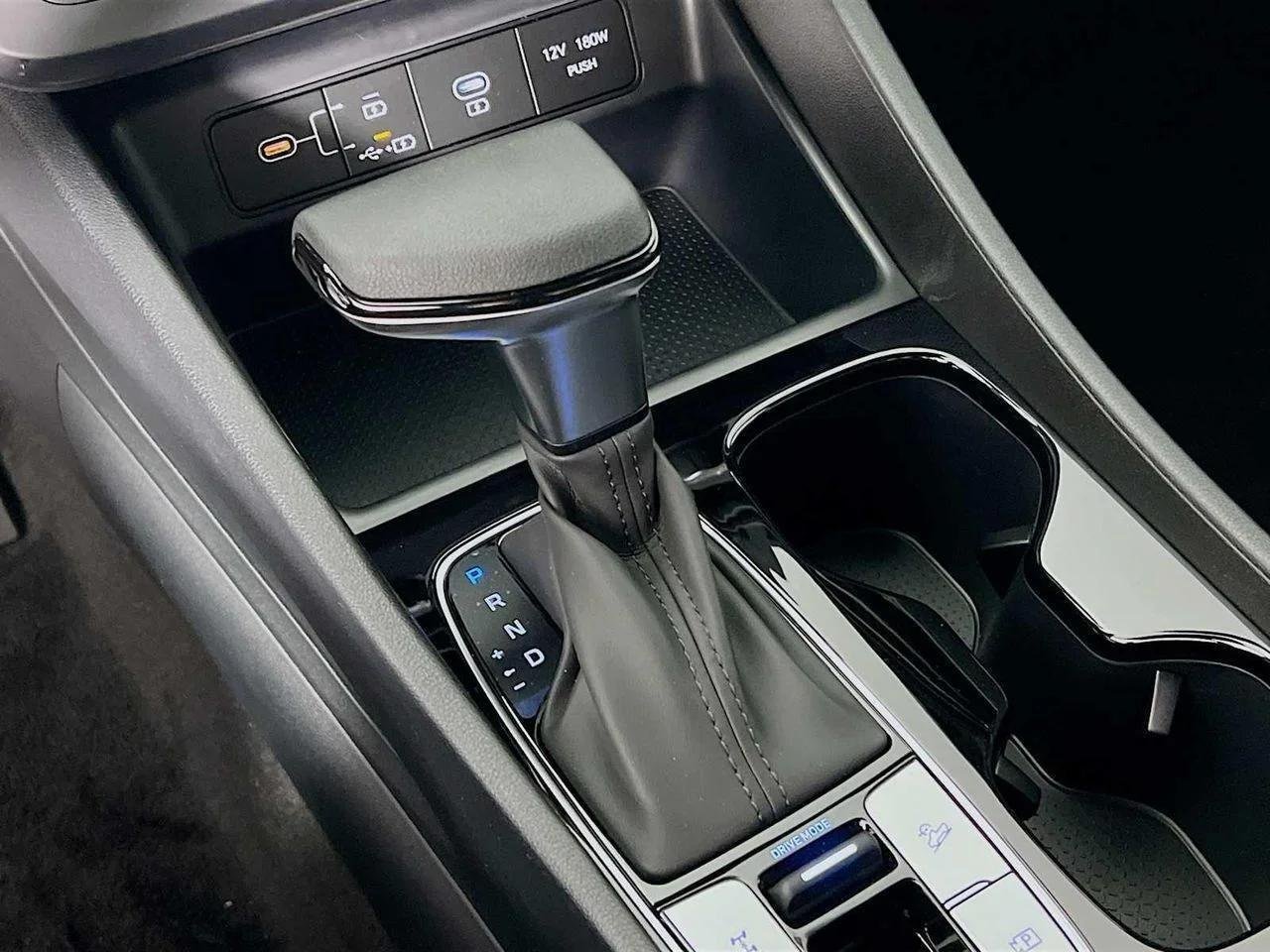 New 2026 Atlas White Hyundai SE AWD image 12