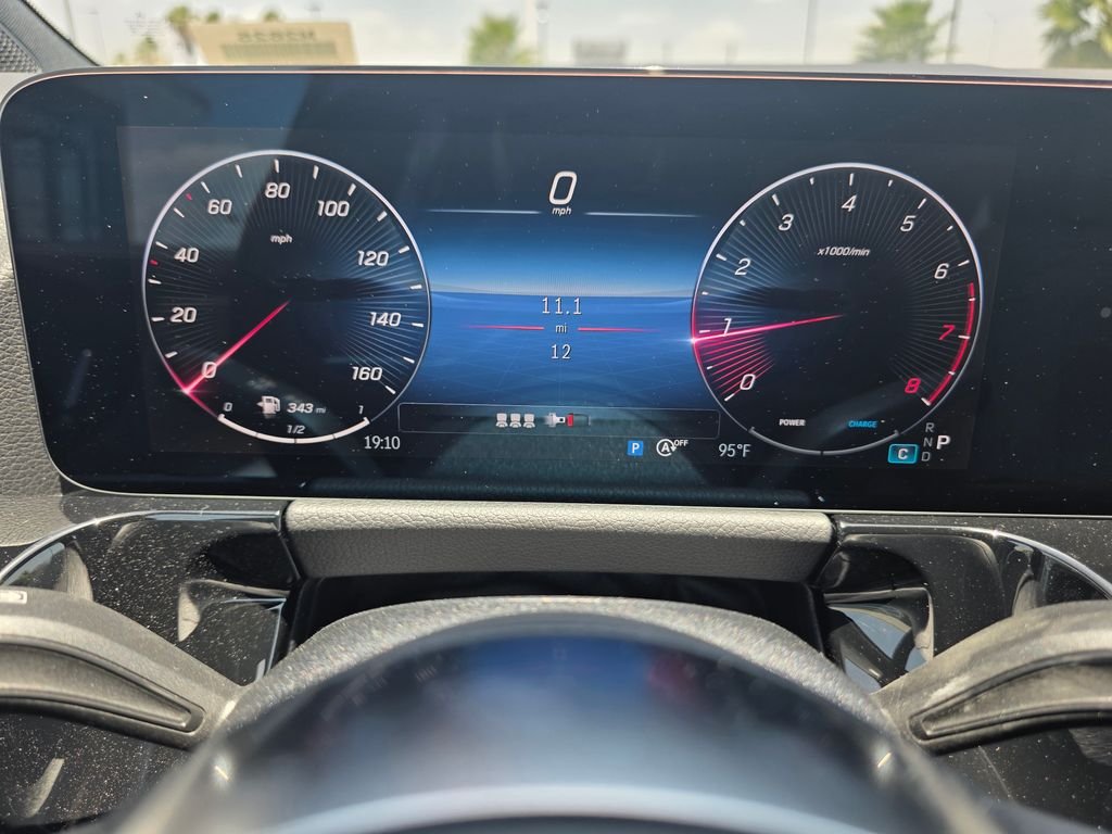 New 2026 Polar White Mercedes-Benz GLA 250 image 23