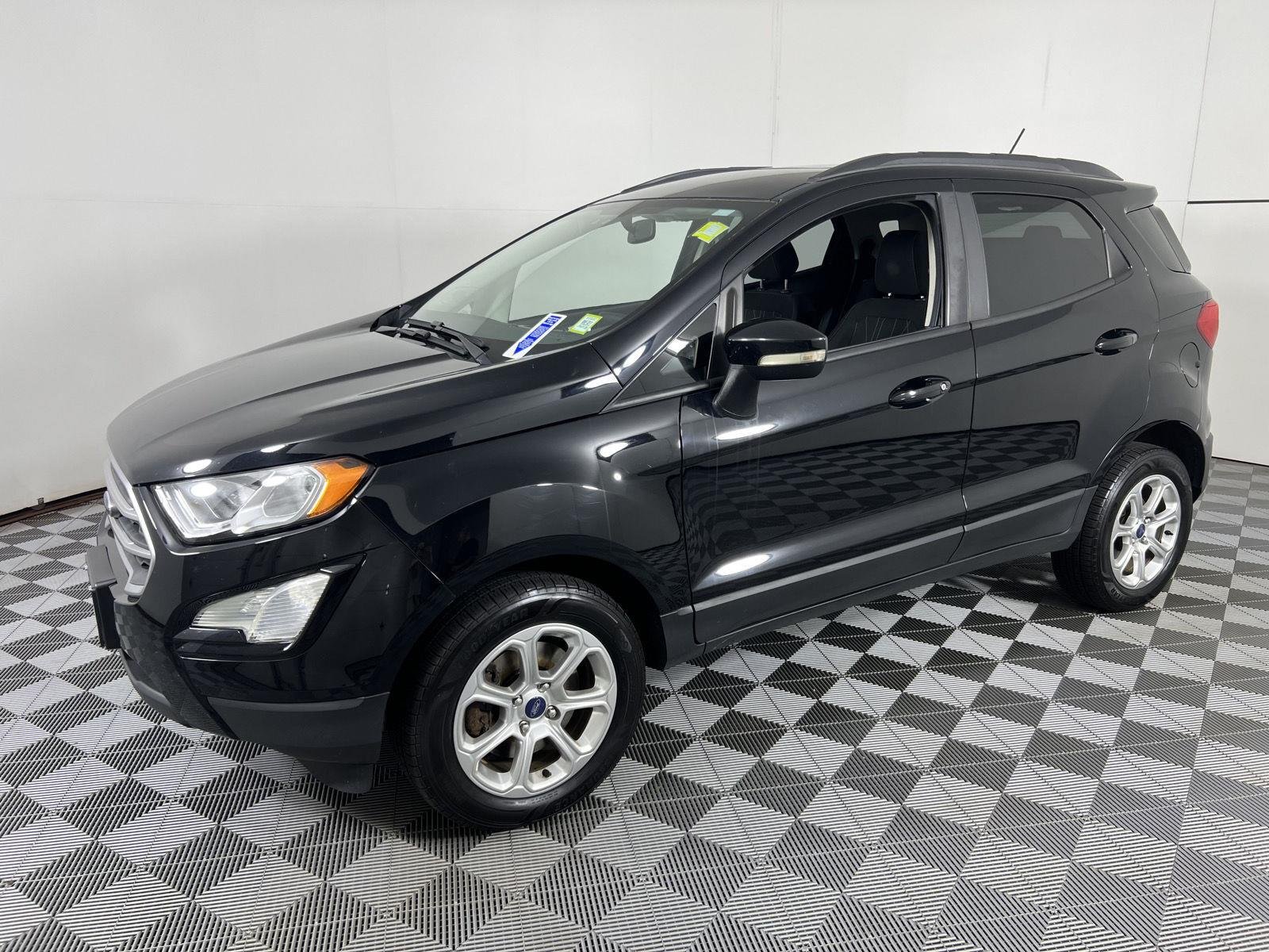 Used 2019 Shadow Black Ford SE image 7