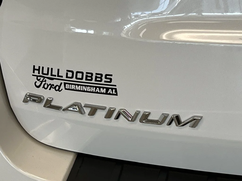 New 2026 Star White Metallic Tri-Coat Ford Platinum™ image 9