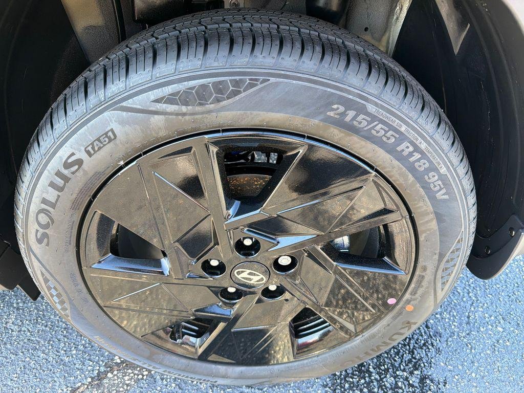New 2026 Gray Hyundai SEL Sport FWD image 19