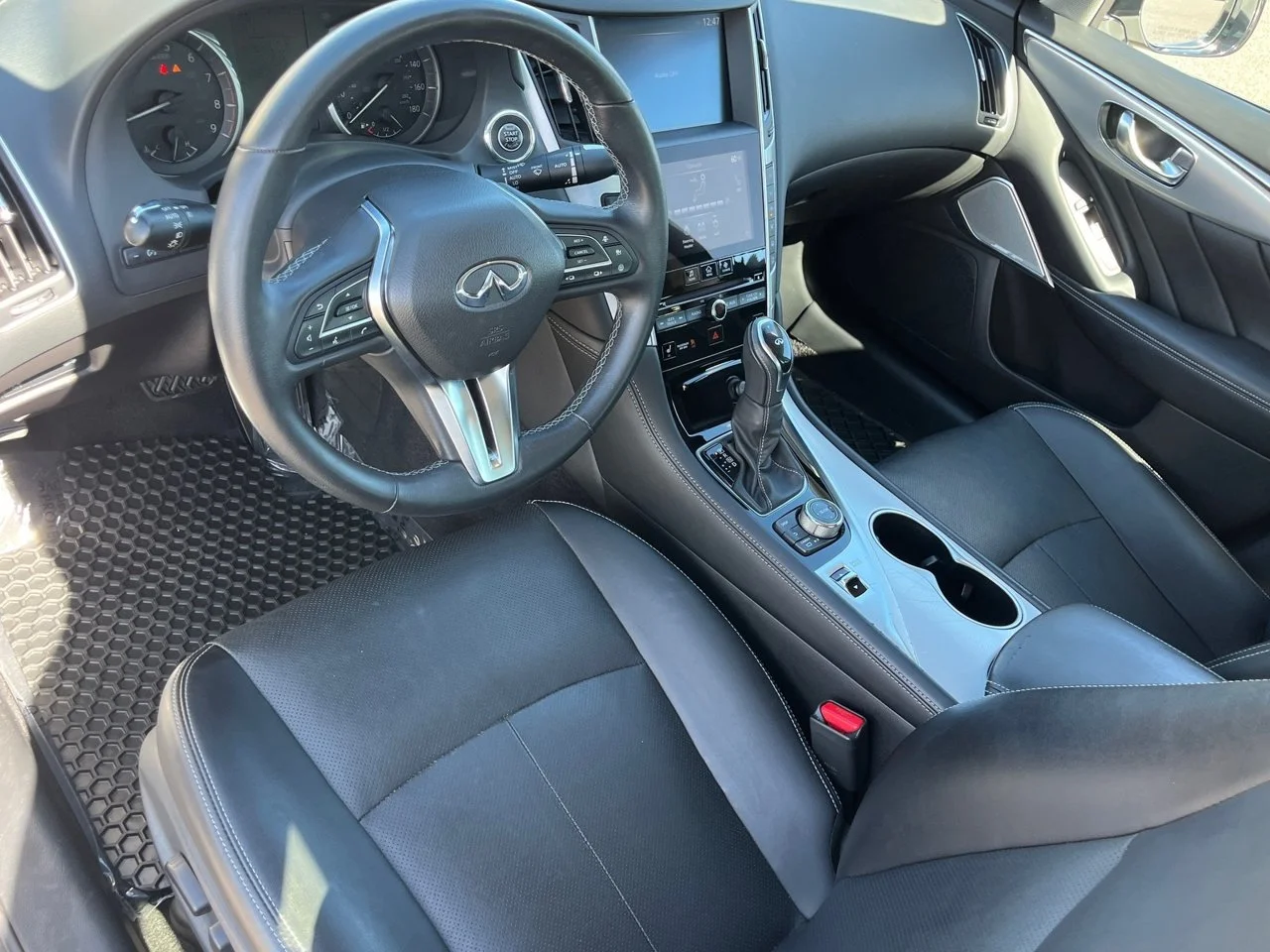 Certified Used 2023 Majestic White INFINITI Luxe image 16