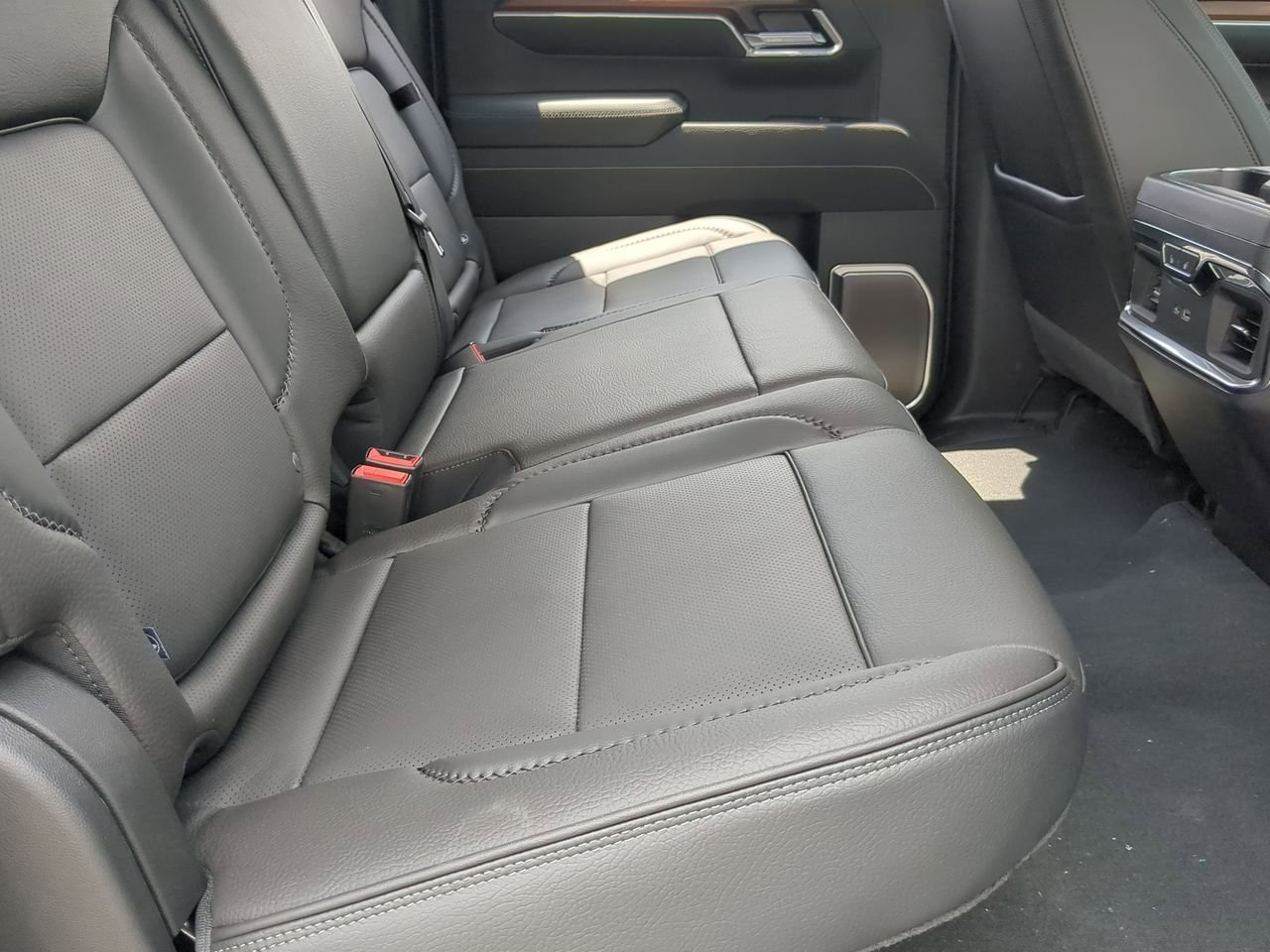 New 2026 Glacier White Tricoat GMC Denali image 27