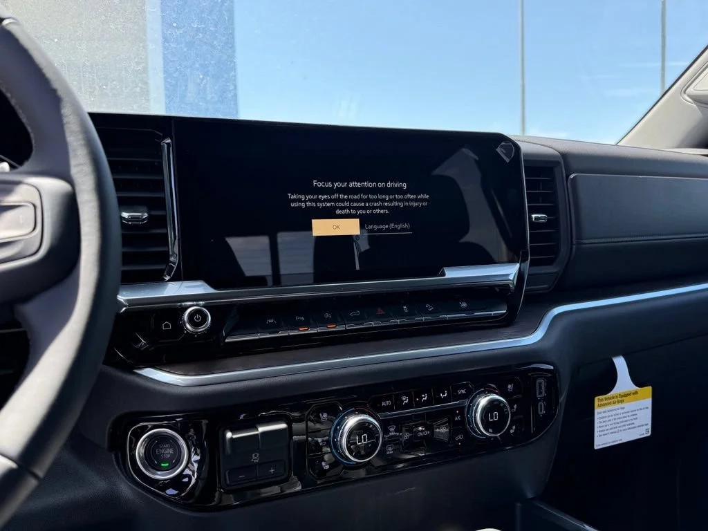 New 2026 Glacier White Tricoat GMC SLT image 22