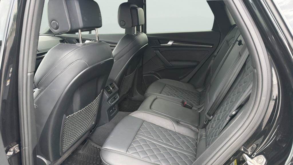Used 2024  Audi Premium Plus image 18