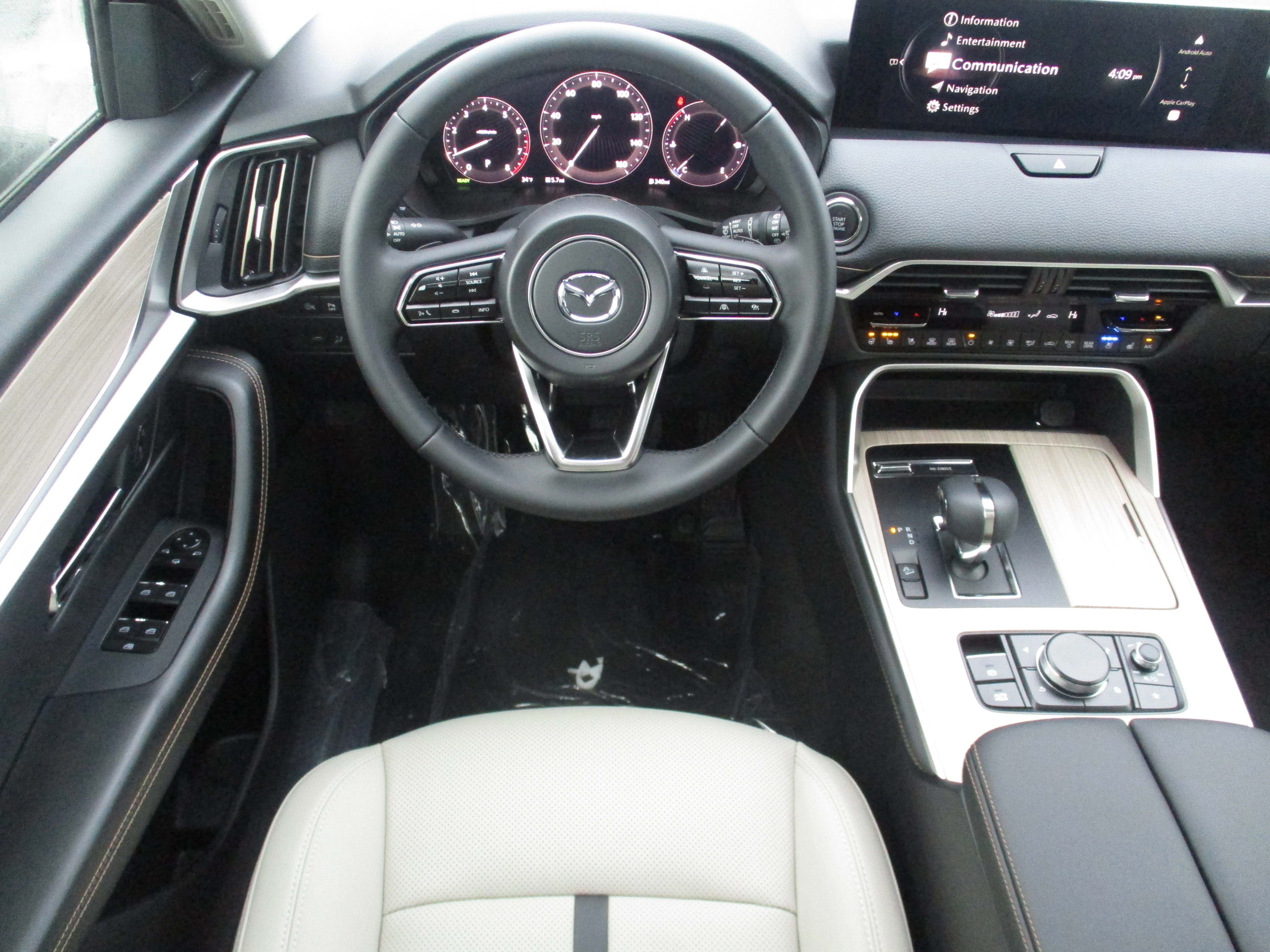 2026 Mazda CX-90 Premium Package - Photo 11