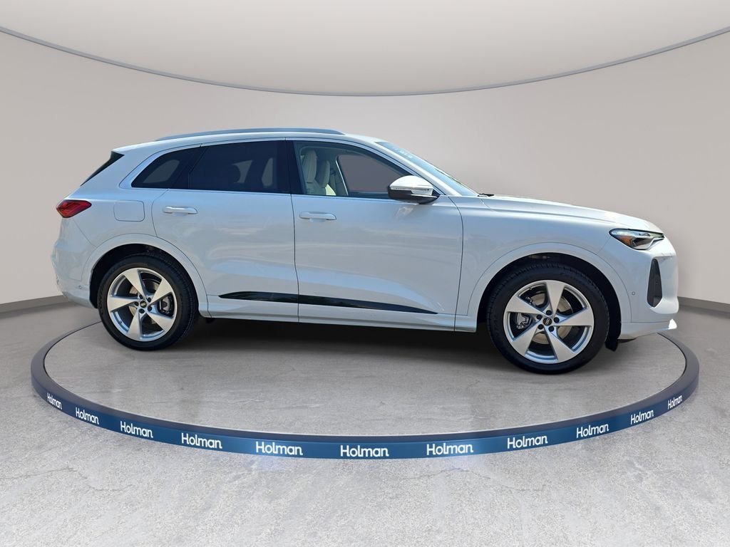 Used 2025 White Audi 2.0T Prestige image 5