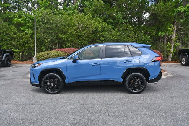 2024 Toyota RAV4 Hybrid SE