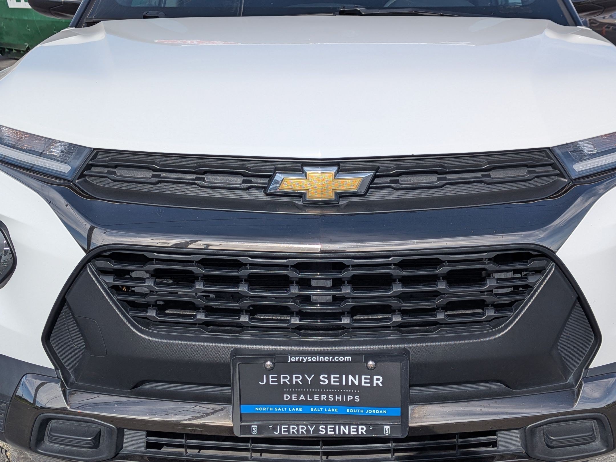 Certified Used 2022 Summit White Chevrolet ACTIV image 10