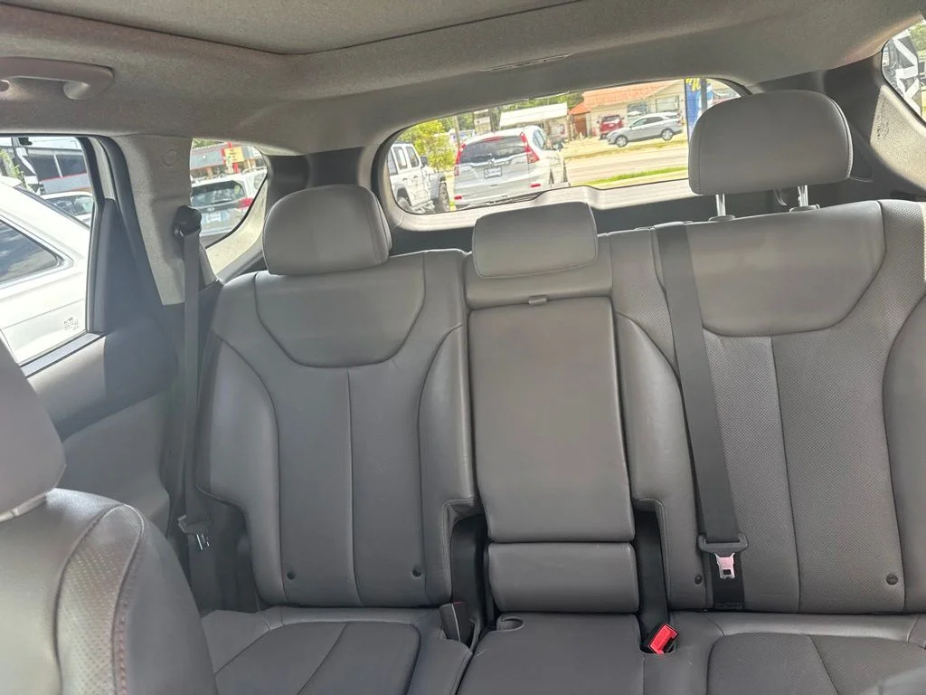 Used 2020 Gray Hyundai SEL image 7