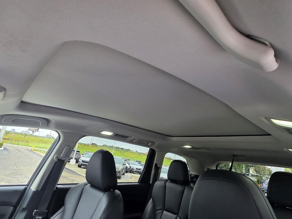 Used 2022 Gray Subaru Limited image 9