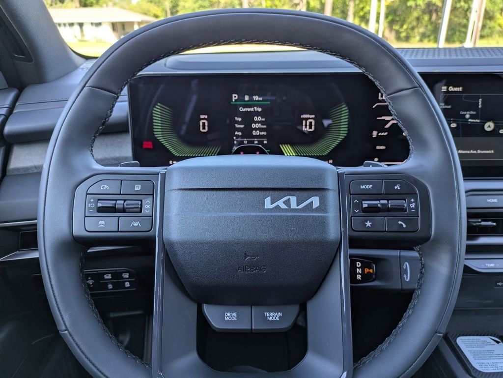 New 2027 Glacial White Pearl Kia X-Line EX image 32