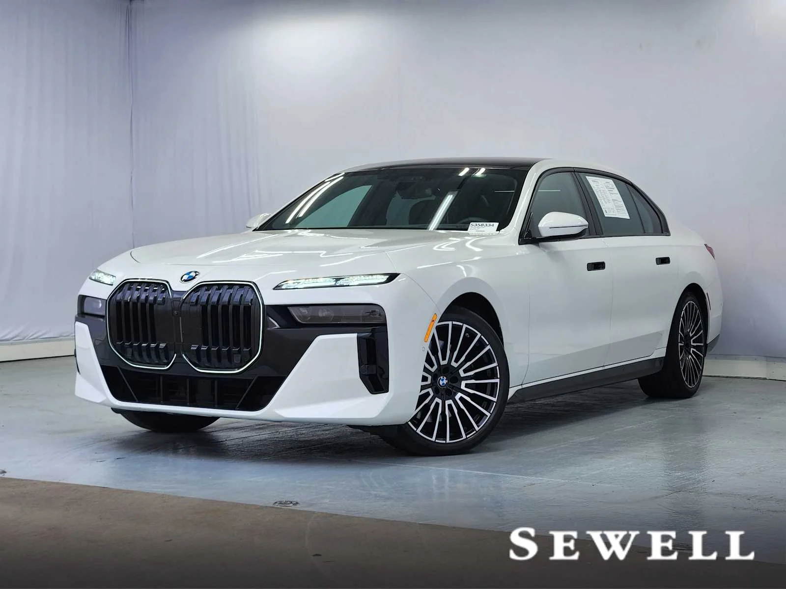 2025 BMW 7 Series 760i xDrive Sedan's photo