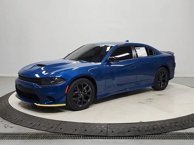 Used 2023  Dodge R/T image 3