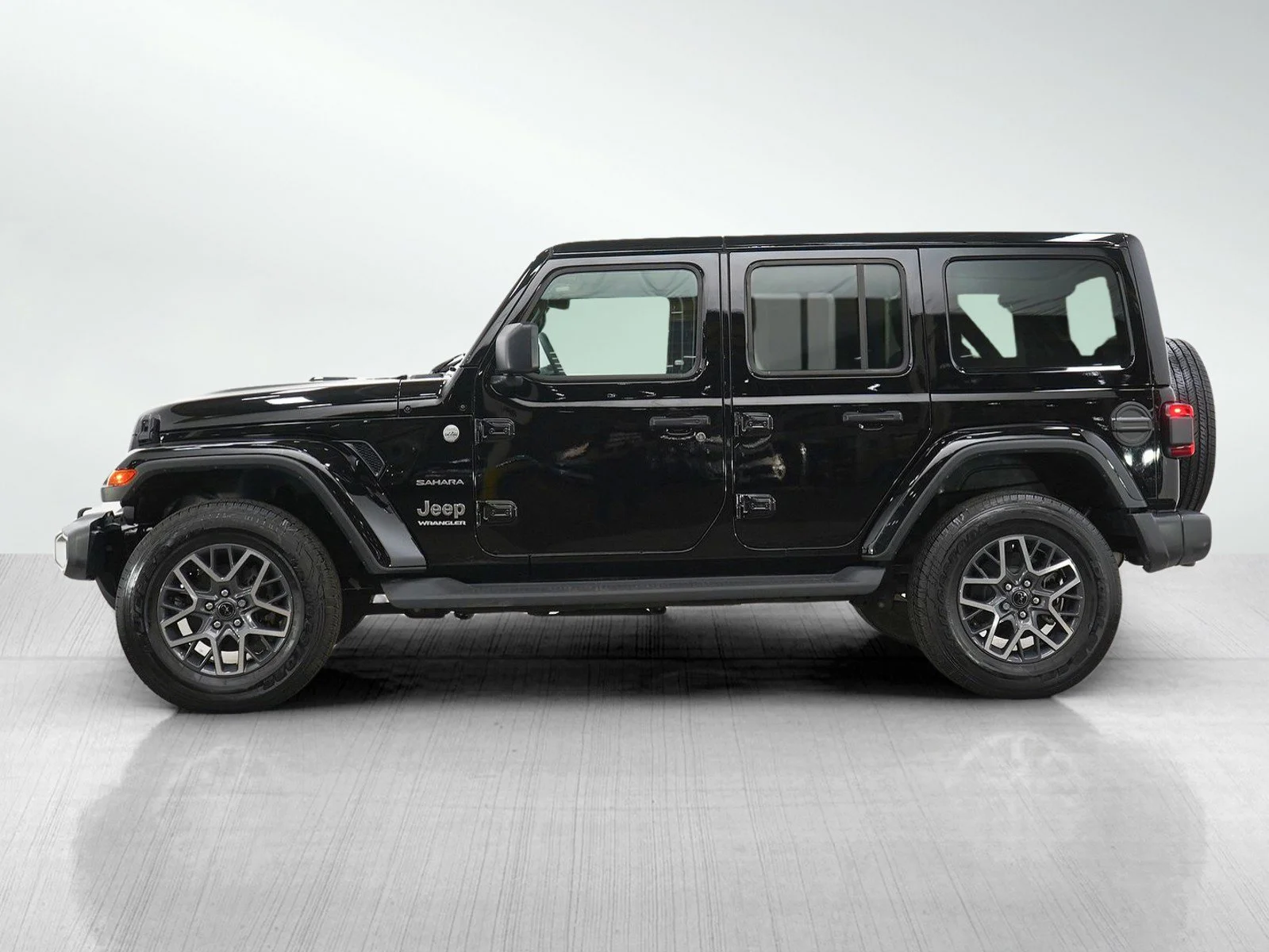 Used 2024 Jeep Wrangler 4-Door Sahara with VIN 1C4PJXEG6RW368221 for sale in Wayzata, Minnesota