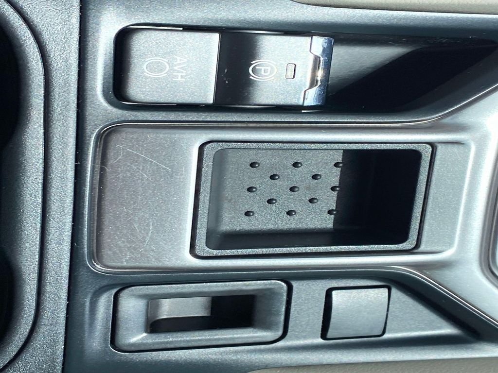 Used 2021 Green Subaru Base image 32