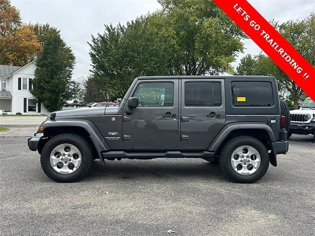 Used 2014 Gray Jeep Unlimited Sahara image 5