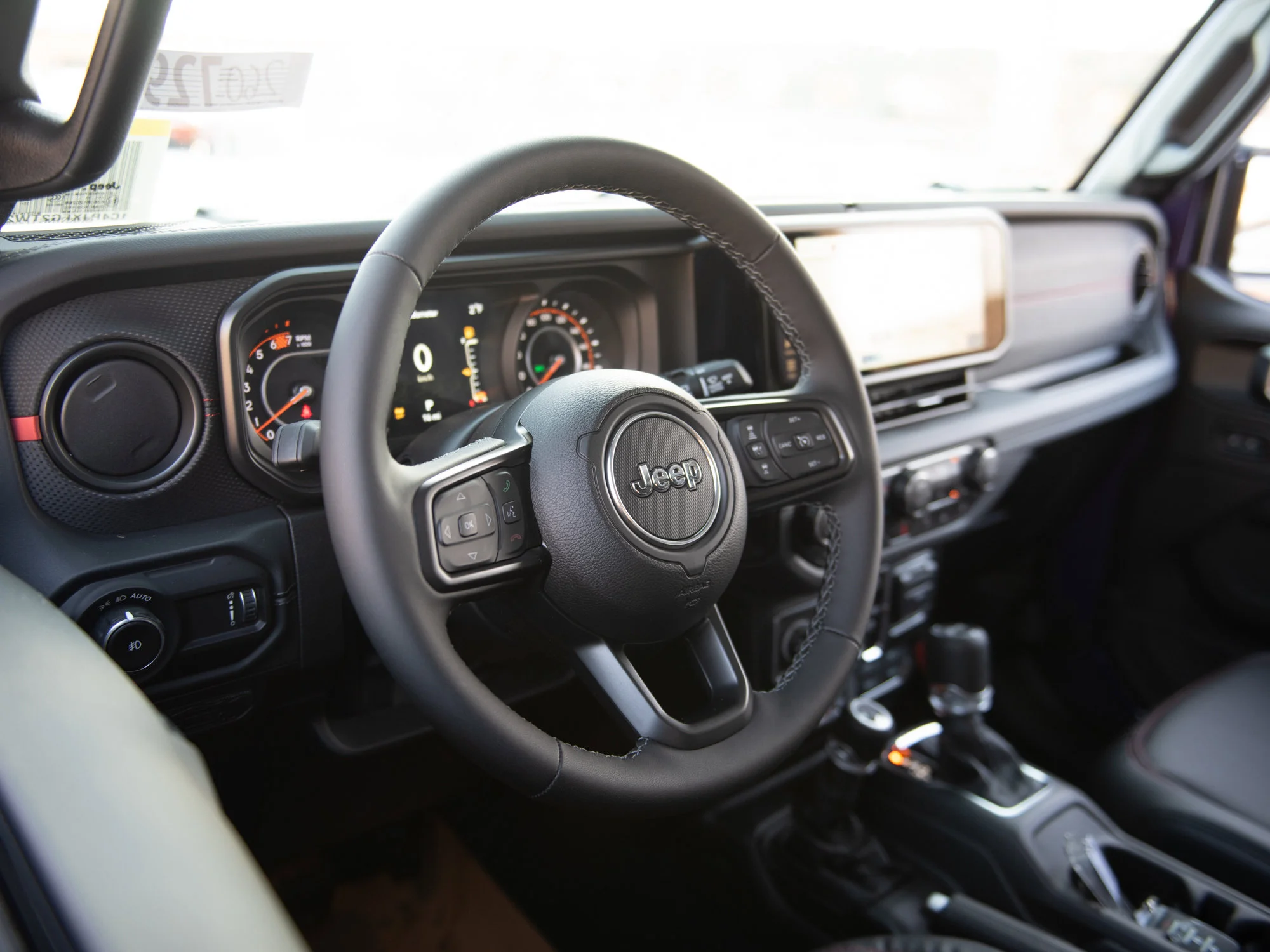 New 2026 reign Jeep Rubicon* 4 Door 4x4, Nappa Leather, Safety Group, Front/Rear Lockers image 7