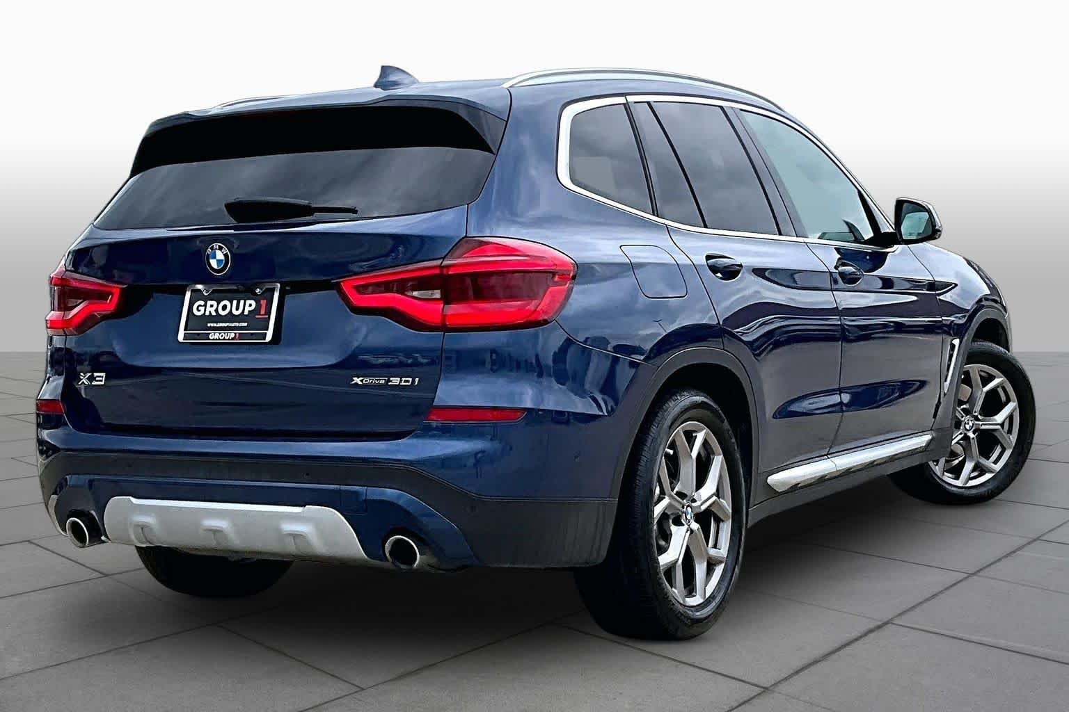 Used 2021 Phytonic Blue Metallic BMW xDrive30i image 13