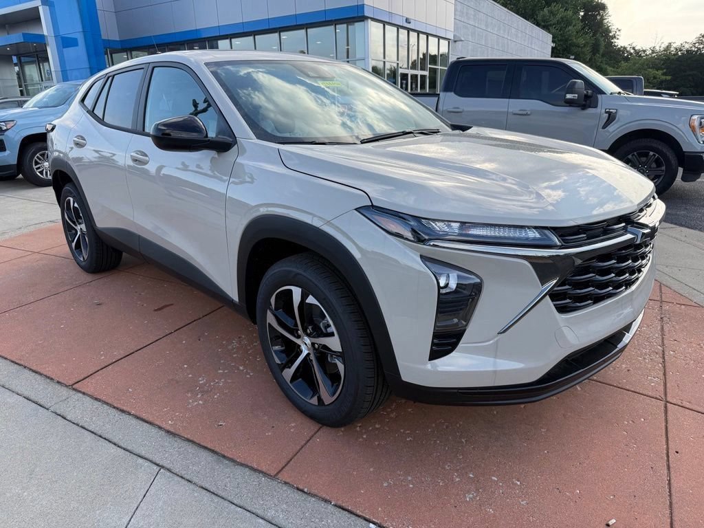 New 2026 White Sands Chevrolet 2RS image 3