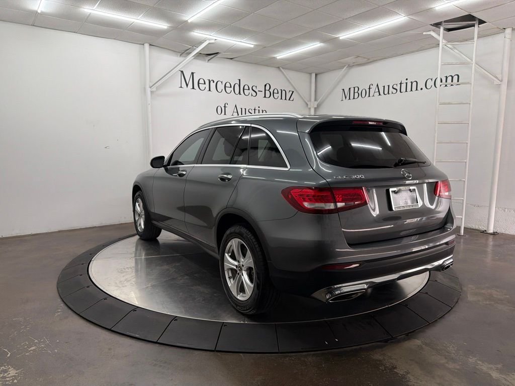 Used 2018 Gray Mercedes-Benz GLC 300 image 5