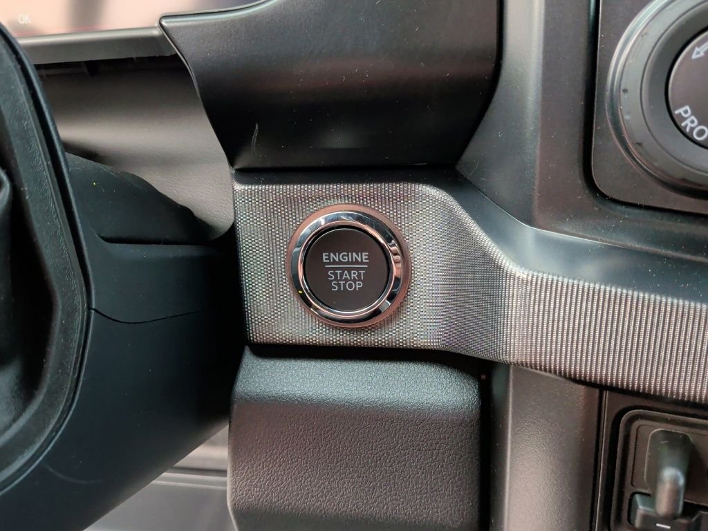 New 2026 Star White Metallic Tri-Coat Ford F-250® Platinum® image 25